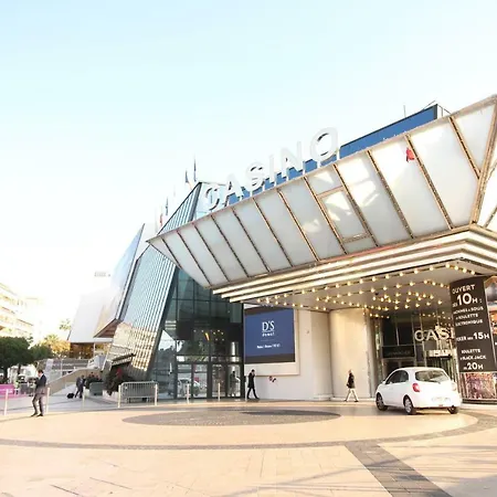 Appartamento Conseil Immo, Pedestrian Street Balcony Hoche Area -odon-