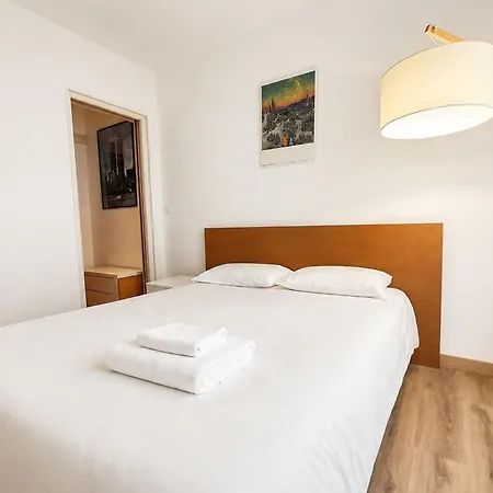 One-bedroom With Balcony On Rue Hoche Appartamento Cannes