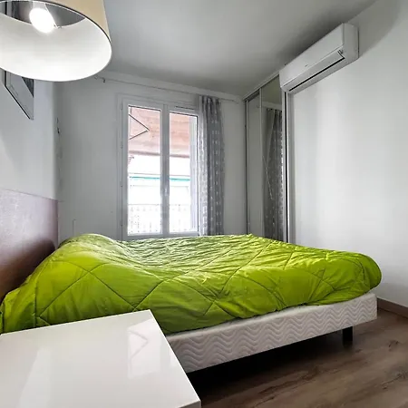 One-bedroom With Balcony On Rue Hoche Cannes