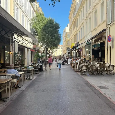 Apartman One-bedroom With Balcony On Rue Hoche Cannes